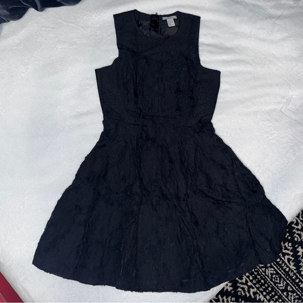 H&M black sleeveless a-line party dress with gold zipper Size 10